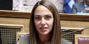 Η υπουργός Κοινωνικής Συνοχής και Οικογένειας Δόμνα Μιχαηλίδου
