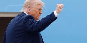 Ο Ντόναλντ Τραμπ αναχώρησε για την κηδεία του Τσάρλι Κερκ