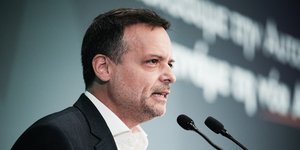 Ο Χάρης Δούκας