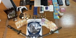Εξαρθώθηκε εγκληματική οργάνωση που παραπλανούσε και έκλεβε ηλικιωμένους