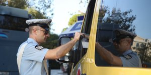 Ελεγχοι σε σχολικα λεωφορεια