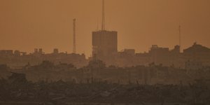  Νέα προειδοποίηση του Ισραήλ για εκκένωση προς τους κατοίκους ενός κτιρίου στην πόλη της Γάζας	