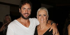 Ο Γιώργος Μαζωνάκης με τη μητέρα του