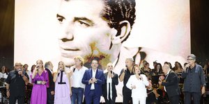 Χιλιάδες κόσμου στο Καλλιμάρμαρο, στη συναυλία-αφιέρωμα στον Γρηγόρη Μπιθικώτση