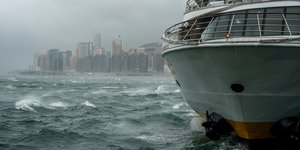 Ισχυρός τυφώνας στο Χονγκ Κονγκ