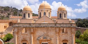 H Μονή Αγίας Τριάδας των Τζαγκαρόλων στα Χανιά