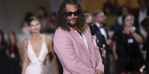 O Τζέισον Μομόα στο Φεστιβάλ Κινηματογράφου της Βενετίας 