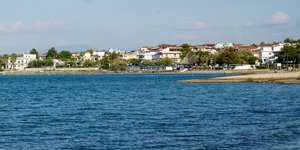 Θάλασσα στα Καμένα Βούρλα