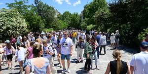 κοσμος στο δρομο