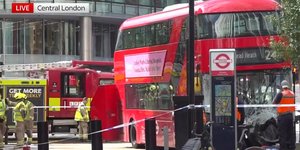 Λεωφορείο παρέσυρε πεζούς στο κεντρικό Λονδίνο