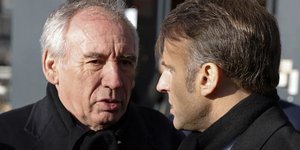 O Γάλλος πρόεδρος Εμανουέλ Μακρόν και ο πρωθυπουργός Φρανσουά Μπαϊρού 