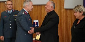 ΕΛ.ΑΣ: Απονομή «Αριστείου Ανδραγαθίας» στον πεσόντα Γ. Λυγγερίδη και «Αστυνομικού Σταυρού» σε 17 αστυνομικούς