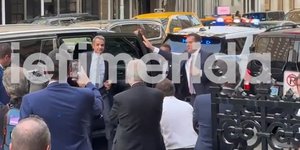 Στην Αρχιεπισκοπή Αμερικής έφτασε ο Κυριάκος Μητσοτάκης