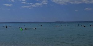 Τα μπάνια των Αθηναίων στις παραλίες της Αττικής