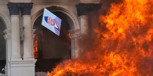 Βυθισμένο στο χάος το Νεπάλ