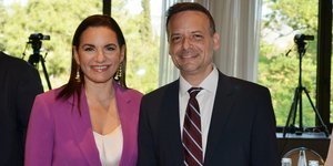 Η υπουργός Τουρισμού Όλγα Κεφαλογιάννη με τον δήμαρχο Αθηναίων Χάρη Δούκα 