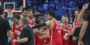Πανηγυρισμοί τούρκων