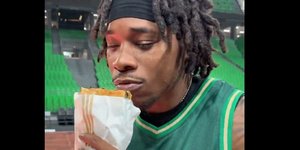 Ξετρελαμένος με την ελληνική κουζίνα ο Χολμς