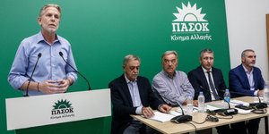 Συνέντευξη Τύπου του ΠΑΣΟΚ για τα έξι χρόνια διακυβέρνησης ΝΔ