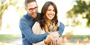 Τα πιο ευτυχισμένα ζευγάρια δεν σταματούν ποτέ να μιλούν μεταξύ τους, ούτε να ανακαλύπτουν συνεχώς νέα πράγματα ο ένας για τον άλλον / PEXELS