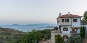   Under Villa J - Η απόλυτη πρόταση διαμονής στην Πορταριά 