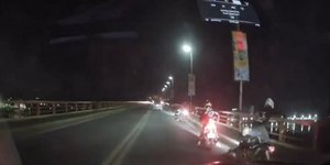 Φιλιππίνες: Τρομακτική στιγμή πάνω σε γέφυρα την στιγμή των 6,9 Ρίχτερ -Οδηγοί αφήνουν τα οχήματά τους, δείτε βίντεο