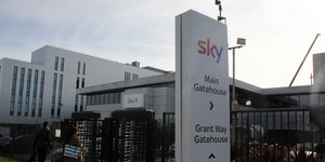 To κτίριο του Sky