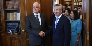 Ο ΠτΔ Κ. Τασούλας συναντήθηκε με τον Λι Σι, ανώτερο αξιωματούχο του ΚΚ Κίνας