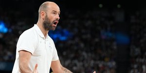 Βασίλης Σπανούλης: Ο θρύλος που άλλαξε το ελληνικό μπάσκετ, τώρα οδηγεί την Εθνική στη δόξα