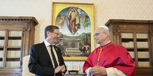 Ο Πάπας Λέων ήγειρε το θέμα της τραγικής κατάστασης στη Γάζα στη συνάντηση με τον Ισραηλινό πρόεδρο	