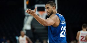 Ο Χέσον «σκότωσε» το Μαυροβούνιο