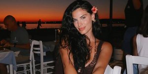 Σικάτη κουμπάρα η Χριστίνα Μπόμπα