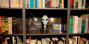 Το 1980 γεννήθηκε επίσημα το Archives for UFO Research, που αργότερα μετονομάστηκε Archives for the Unexplained / FACEBOOK