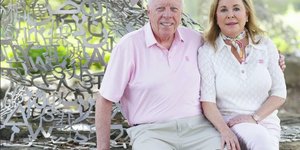 Ένα ζευγάρι από το Χιούστον, ο Ριτς και η Νάνσι Κίντερ, σχεδιάζει να δωρίσει το 95% της αμύθητης περιουσίας του σε φιλανθρωπικές οργανώσεις / INSTAGRAM