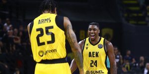 Εύκολη νίκη για την ΑΕΚ επί της Σολνόκι