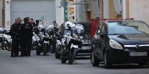 Ένας νεκρός, ένας τραυματίας σε διαμέρισμα στον Άγιο Παντελεήμονα