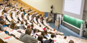 Αιώνιοι φοιτητές 