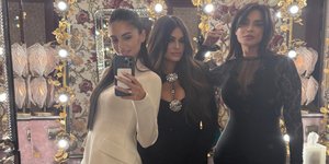 Η selfie της Αλεξάνδρας Νίκα με Κίμπερλι Γκίλφοϊλ και Σήλια Κριθαριώτη