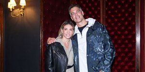 Οι επώνυμοι πήγαν θέατρο με τα παιδιά τους -Ποια παράσταση παρακολούθησαν