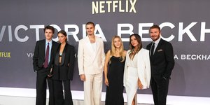 Η οικογένεια Μπέκαμ στην λαμπερή πρεμιέρα του ντοκιμαντέρ της Βικτόρια