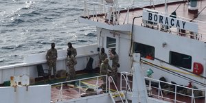 Γάλλοι κομάντος πάνω στο δεξαμενόπλοιο Boracay του «σκιώδους ρωσικού στόλου»