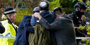 Στιγμιότυπο μετά την επίθεση σε συναγωγή στο Μάντσεστερ