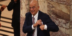 Ο Νίκος Δένδιας στα «ορεινά έδρανα» της Βουλής