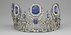 Ένα από τα οκτώ κοσμήματα που έκλεψαν από το Λούβρο