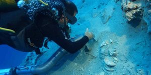 Δύτες σε ναυάγιο στην Αττάλεια