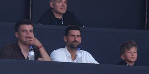 O Νόβακ Τζόκοβιτς στις κερκίδες του ΣΕΦ