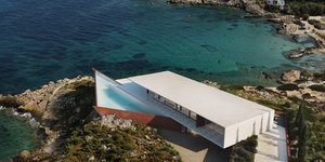 πισίνα βίλα φουτουριστική Αργοσαρωνικός θάλασσα 