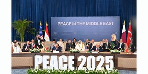 Υπογραφή συμφωνίας για τη Μέση Ανατολή