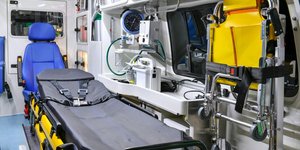 Aσθενοφόρο εσωτερικό