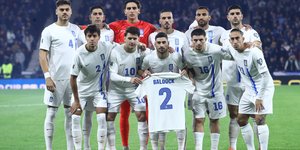 Οι παίκτες της Εθνικής με τη φανέλα του αδικοχαμένου Μπάλντοκ